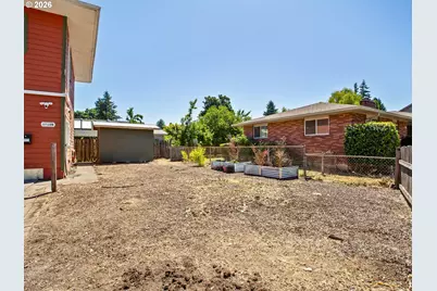3710 SE 49th Ave, Portland, OR 97206 - Photo 4