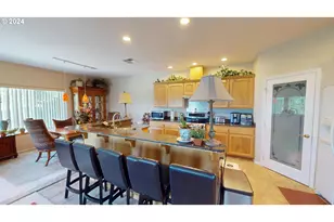 94244 10th St, Gold Beach, OR 97444 - Photo 10