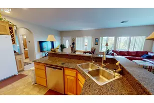 94244 10th St, Gold Beach, OR 97444 - Photo 12