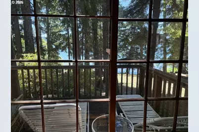 22862 Highway 58, Crescent Lake, OR 97733 - Photo 16