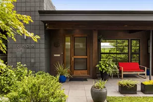 6809 SE Ash St, Portland, OR 97215 - Photo 10