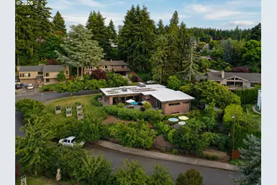6809 SE Ash St, Portland, OR 97215 - Photo 12