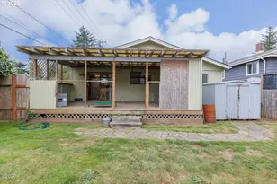 806 NE Douglas St, Newport, OR 97365 - Photo 24