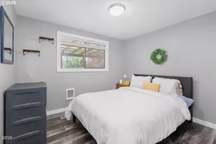 806 NE Douglas St, Newport, OR 97365 - Photo 12