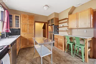 835 Ash Ave, Cottage Grove, OR 97424 - Photo 12