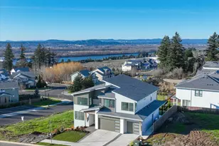 1597 NW Goodwin St, Camas, WA 98607 - Photo 2