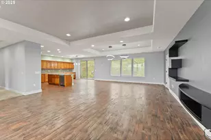 1518 NE Vista Fe Ct, Roseburg, OR 97470 - Photo 12