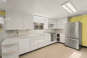 28155 Andy Riggs Rd, Grand Ronde, OR 97347 - Photo 8