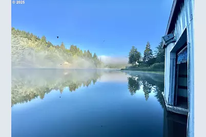 70700 Majestic Shores Rd, North Bend, OR 97459 - Photo 38