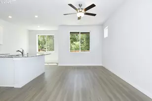 970 NE 14th St, Battle Ground, WA 98604 - Photo 2