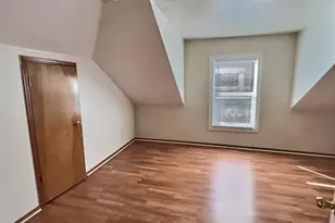4713 N Commercial Ave, Portland, OR 97217 - Photo 8