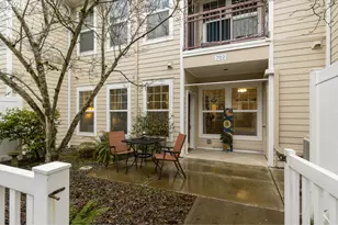 1211 NE 64th Ln, Hillsboro, OR 97124 - Photo 2