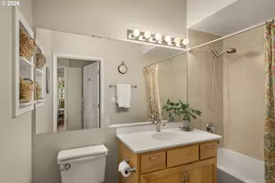 1211 NE 64th Ln, Hillsboro, OR 97124 - Photo 18