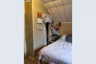 634 E Main St, Sheridan, OR 97378 - Photo 18