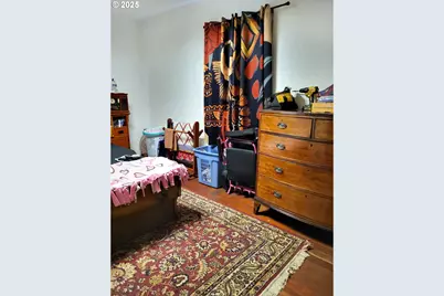 634 E Main St, Sheridan, OR 97378 - Photo 6