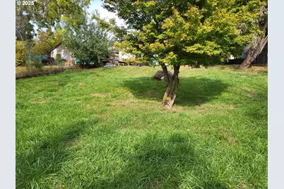 634 E Main St, Sheridan, OR 97378 - Photo 26