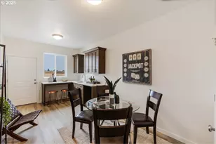 346 SE Kitzmiller Dr, Dallas, OR 97338 - Photo 2