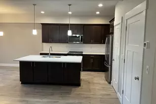 1054 NE Regan Hill Loop, Estacada, OR 97023 - Photo 2