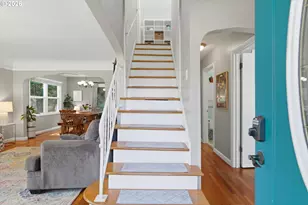 221 SE 109th Ave, Portland, OR 97216 - Photo 10