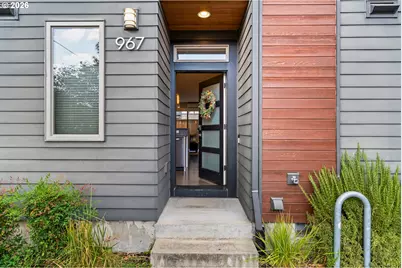 967 N Killingsworth Ct, Portland, OR 97217 - Photo 2