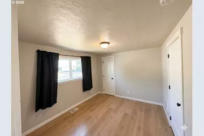 680 S 5th St, Harrisburg, OR 97446 - Photo 12