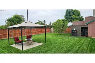 680 S 5th St, Harrisburg, OR 97446 - Photo 16