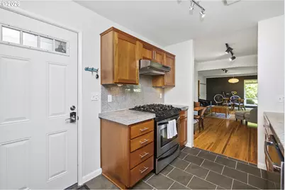 531 NE Church St, Portland, OR 97211 - Photo 18