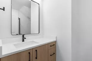 3843 N Willis Blvd, Portland, OR 97217 - Photo 6