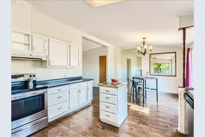 22704 NW Reeder Rd, Portland, OR 97231 - Photo 14