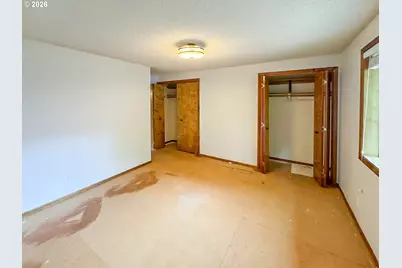 1886 Woodstock Cir, Salem, OR 97304 - Photo 8