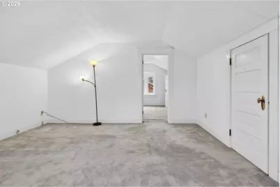 325 E Arlington St, Gladstone, OR 97027 - Photo 26