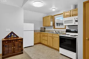 325 E Arlington St, Gladstone, OR 97027 - Photo 32