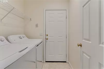 1847 S 61st St, Springfield, OR 97478 - Photo 36