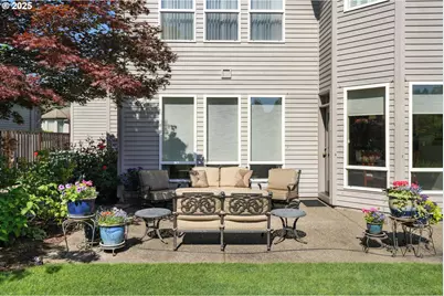 11060 SW Byrom Ter, Tualatin, OR 97062 - Photo 34