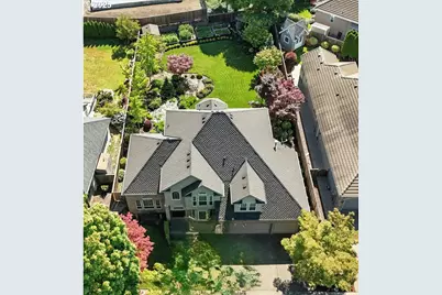 11060 SW Byrom Ter, Tualatin, OR 97062 - Photo 2