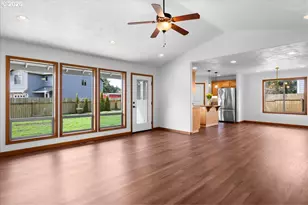 371 SW Kalmia Ave, Warrenton, OR 97146 - Photo 6