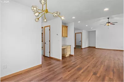 371 SW Kalmia Ave, Warrenton, OR 97146 - Photo 10