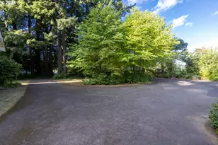 4878 Van Nuys Dr, Mt Hood Prkdl, OR 97041 - Photo 16