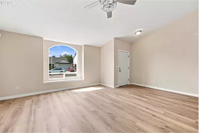 2624 NE 80th St, Vancouver, WA 98665 - Photo 6