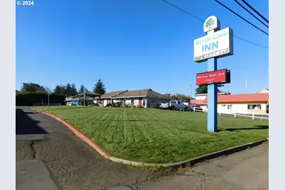 787 N Central Blvd, Coquille, OR 97423 - Photo 1