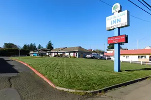 787 N Central Blvd, Coquille, OR 97423 - Photo 1