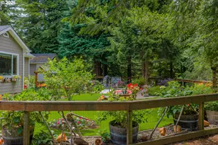 692 18th Ave, Coos Bay, OR 97420 - Photo 34