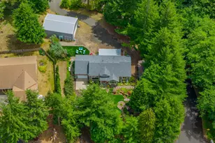 692 18th Ave, Coos Bay, OR 97420 - Photo 36