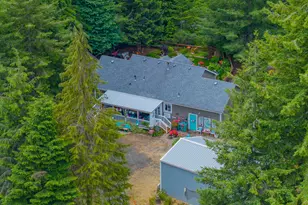 692 18th Ave, Coos Bay, OR 97420 - Photo 2