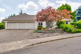 2390 NW Quail Ct, McMinnville, OR 97128 - Photo 2