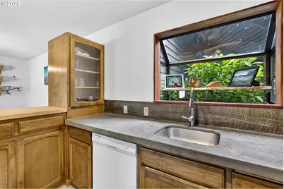 3250 NW Oceanview Dr #18, Newport, OR 97365 - Photo 12