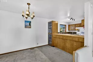3250 NW Oceanview Dr, Newport, OR 97365 - Photo 8