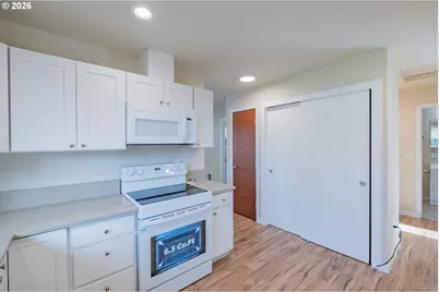 3392 Sunnyview Rd NE, Salem, OR 97301 - Photo 34