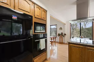 755 Plin St, Myrtle Creek, OR 97457 - Photo 24