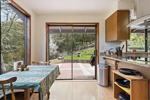 755 Plin St, Myrtle Creek, OR 97457 - Photo 14